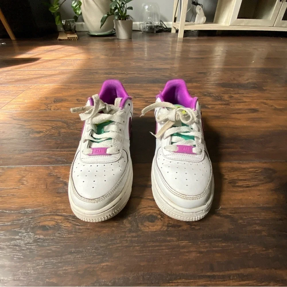 Nike Air Force 1 LV8